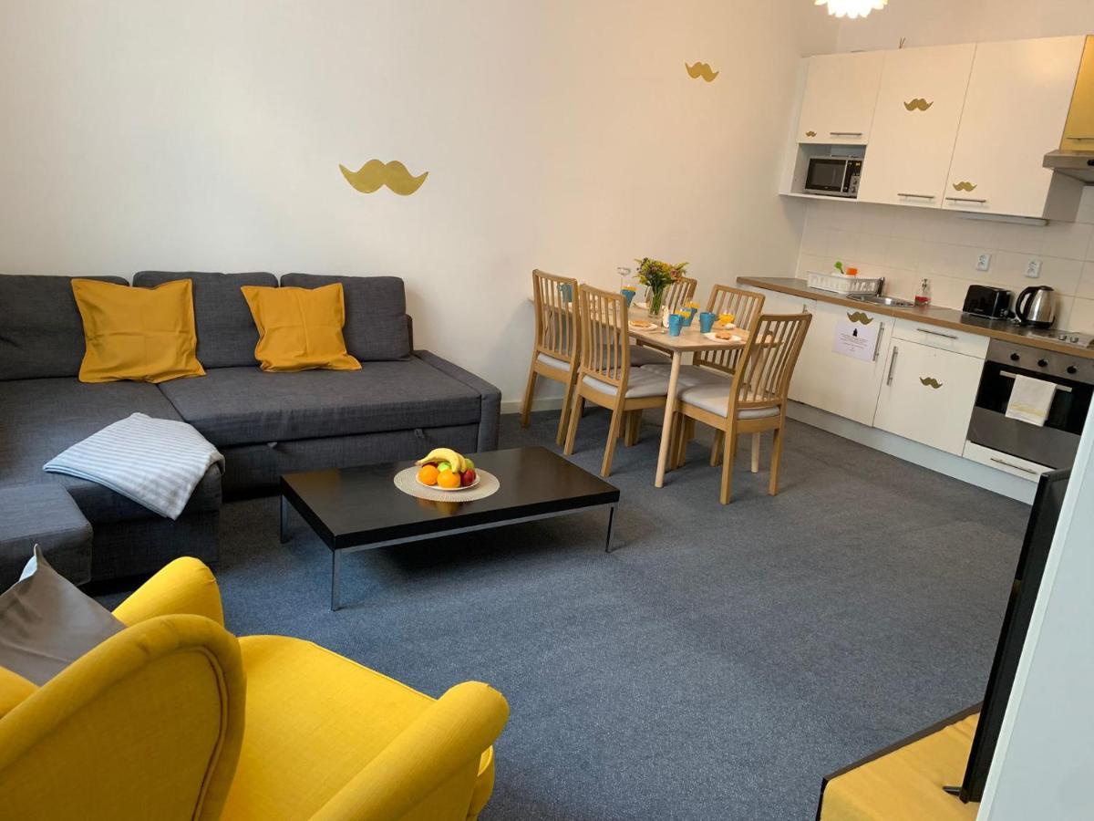 Little Tom Apartments Praga Exterior foto