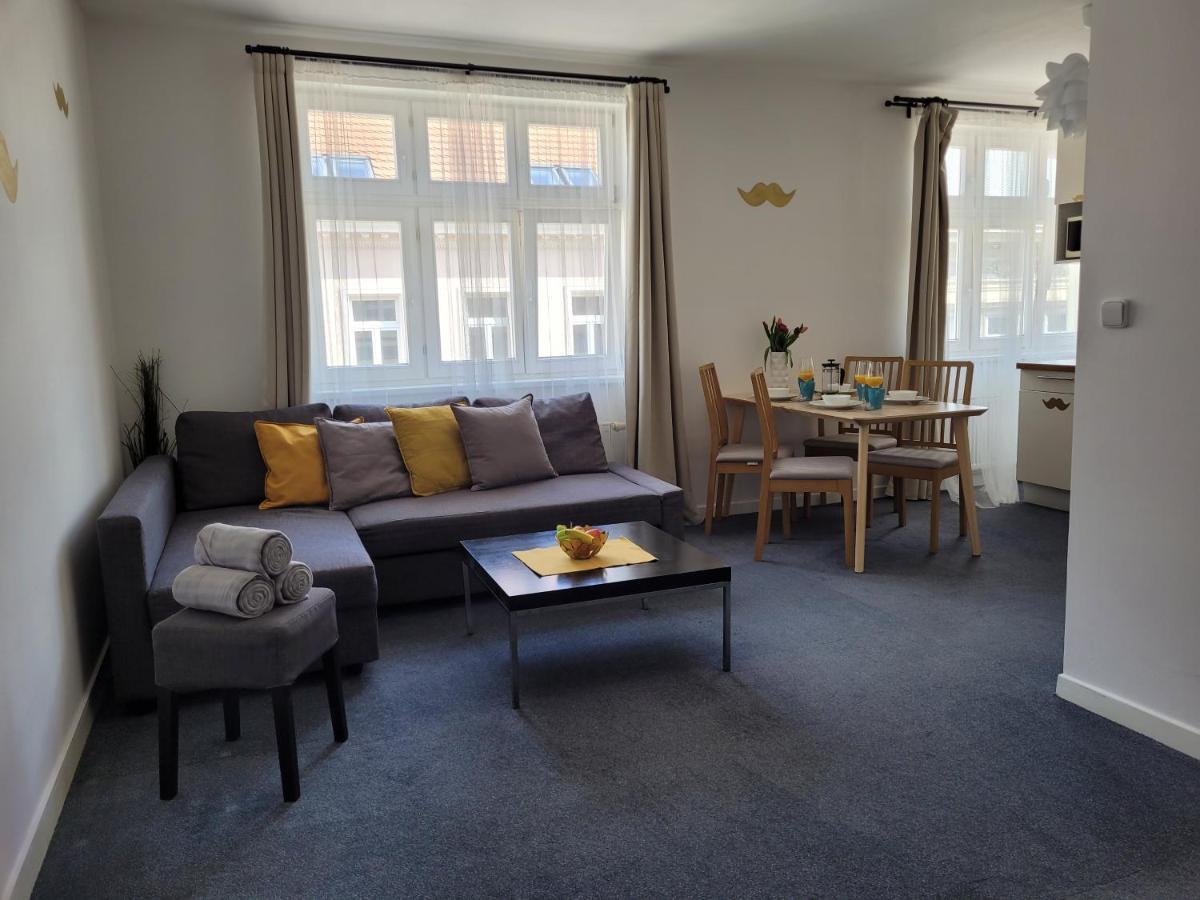 Little Tom Apartments Praga Exterior foto